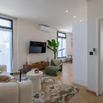 #52 Staywiz Us - Etoile ,central, Balcony, Ac-5 Min P Massena Apartman *