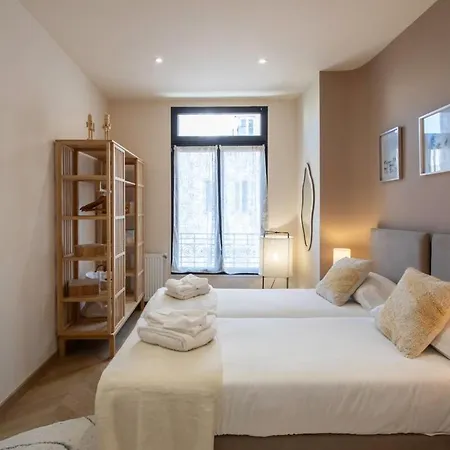 #52 Etoile ,central, Balcony, Ac-5 Min P Massena Apartamento