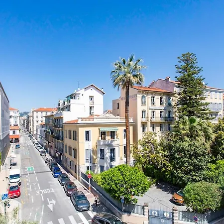 #52 Etoile ,central, Balcony, Ac-5 Min P Massena